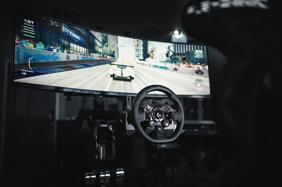 Logitech G Delivers Ultra Realistic Racing With Trueforce Racing Wheel For Pc Xbox And Ps4
